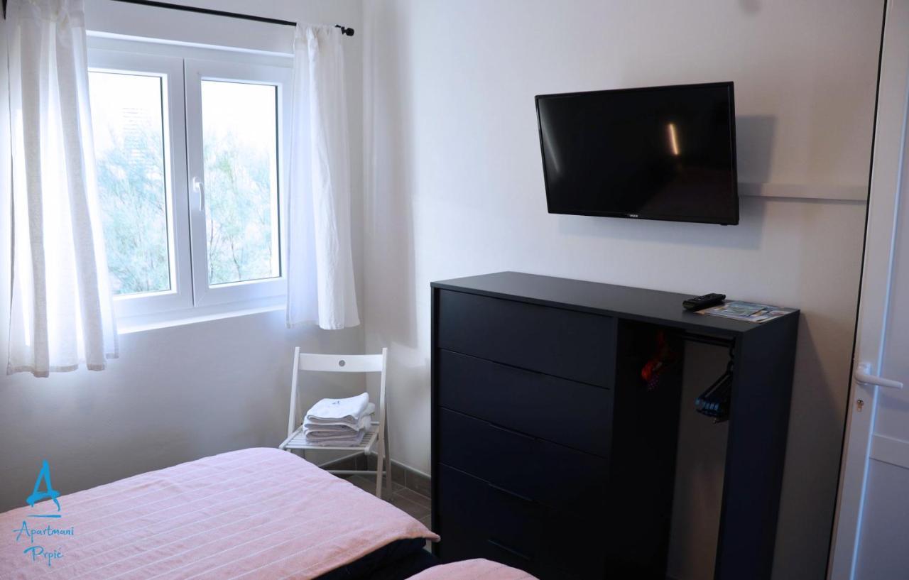 Apartmani Prpić Razanac Bagian luar foto