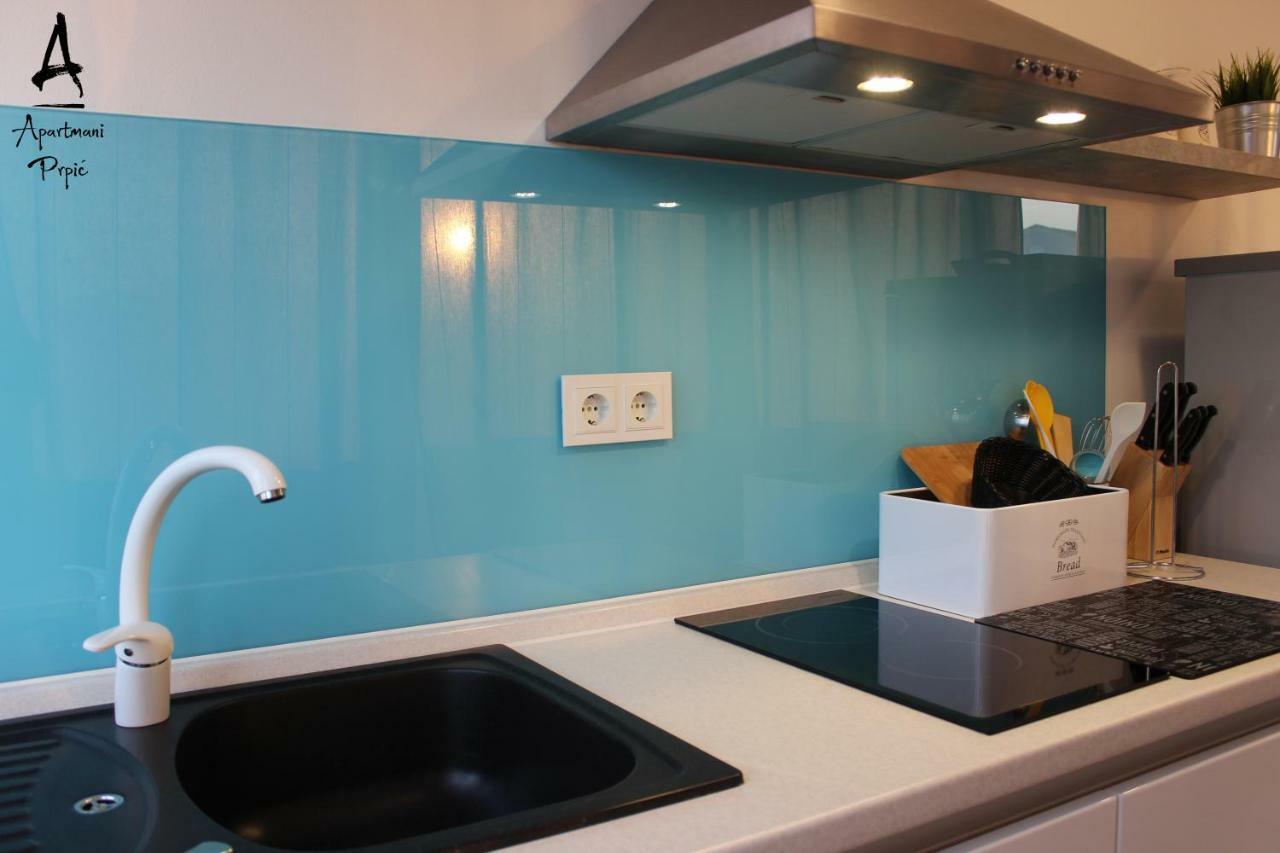 Apartmani Prpić Razanac Bagian luar foto